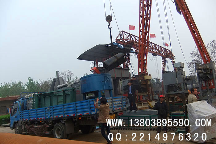 金屬屑?jí)簤K機(jī)發(fā)貨現(xiàn)場